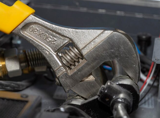 Alicate hidráulico crimpador: 7 critérios para comprar sem erro